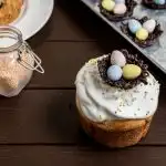 Lukier mleczny na Wielkanoc: nie klei się, nie kruszy i nie zawiera surowych białek Lukier mleczny na Wielkanoc: nie klei się, nie kruszy i