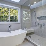 Zawsze borykałam się z czyszczeniem kabiny prysznicowej, dopóki nie znalazłam